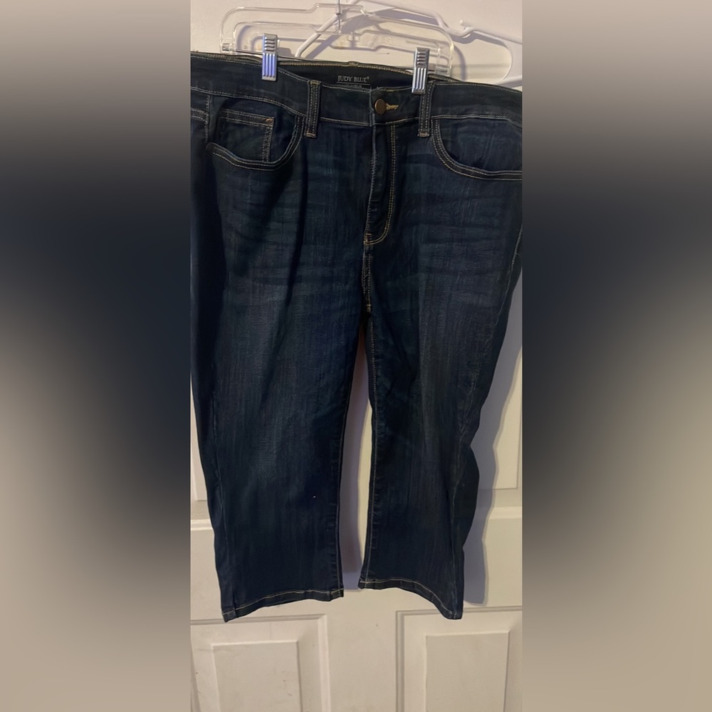 Judy Blue Skinny Capri